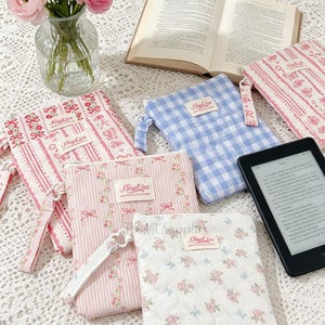 Quilted Kindle Sleeve with Personalized Embroidered,Cotton Sleeve for Kindle, Kobo, E-reader, ipad mini,Kindle Pouch,Gift for Book Lover