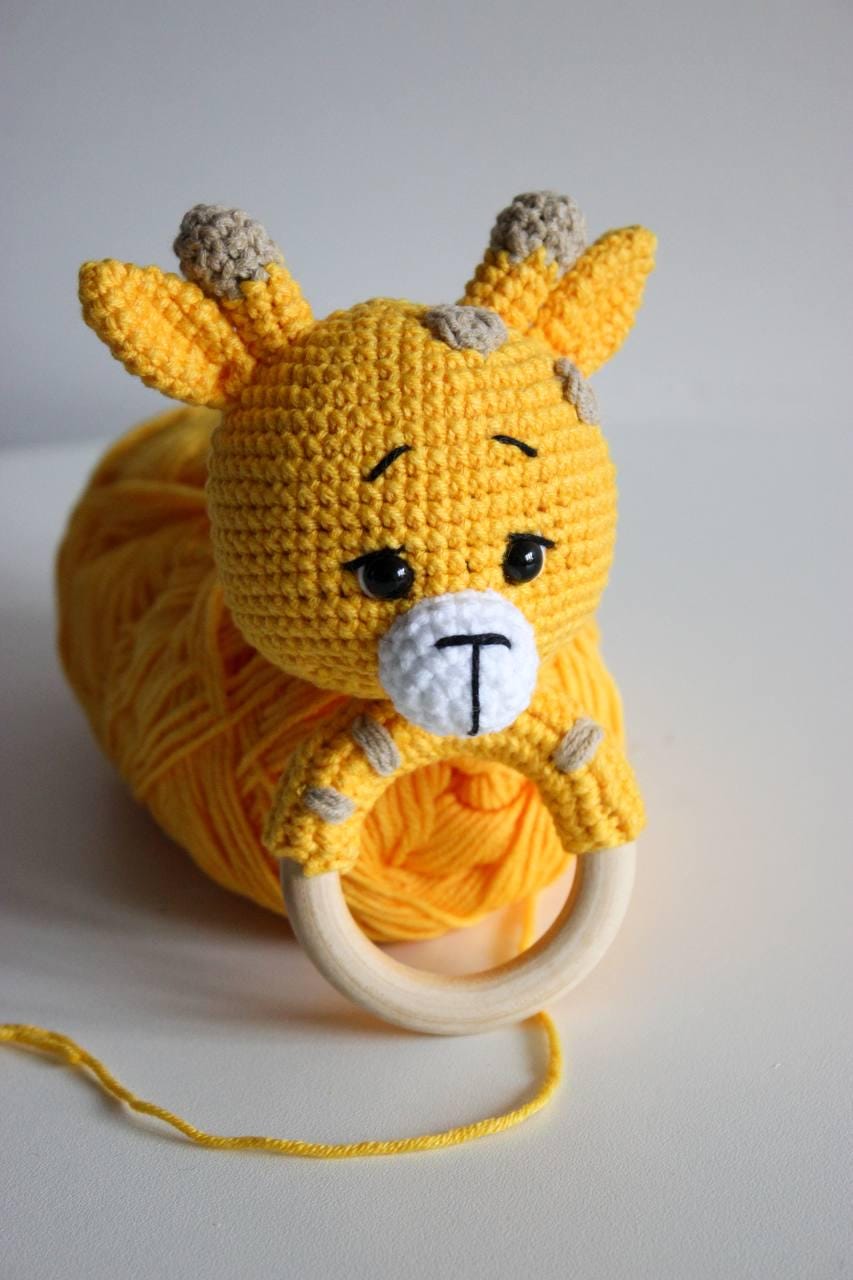 Giraffe Rattle Wooden Giraffe Baby Rattle, Amigurumi Giraffe, Knitted Giraffe Toy ...