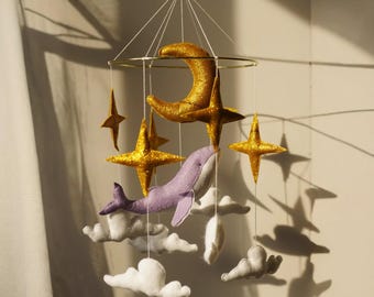 Móvil de fieltro de ballena para guardería, móvil de nube y luna, juguete colgante de fieltro, decoración de ballena, decoración de guardería para bebé, móvil de ballena para bebé, decoración de guardería oceánica