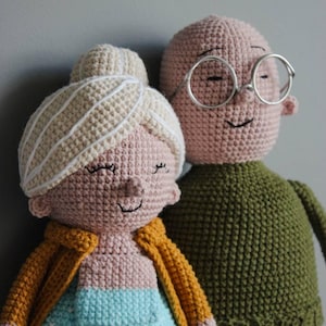 Personalisierte Puppen vom Bild, Amigurumi-Paar, Häkelpuppenpaar, individuelle Portraitpuppe, individuelles Plüschtier, Geschenk für Stricker