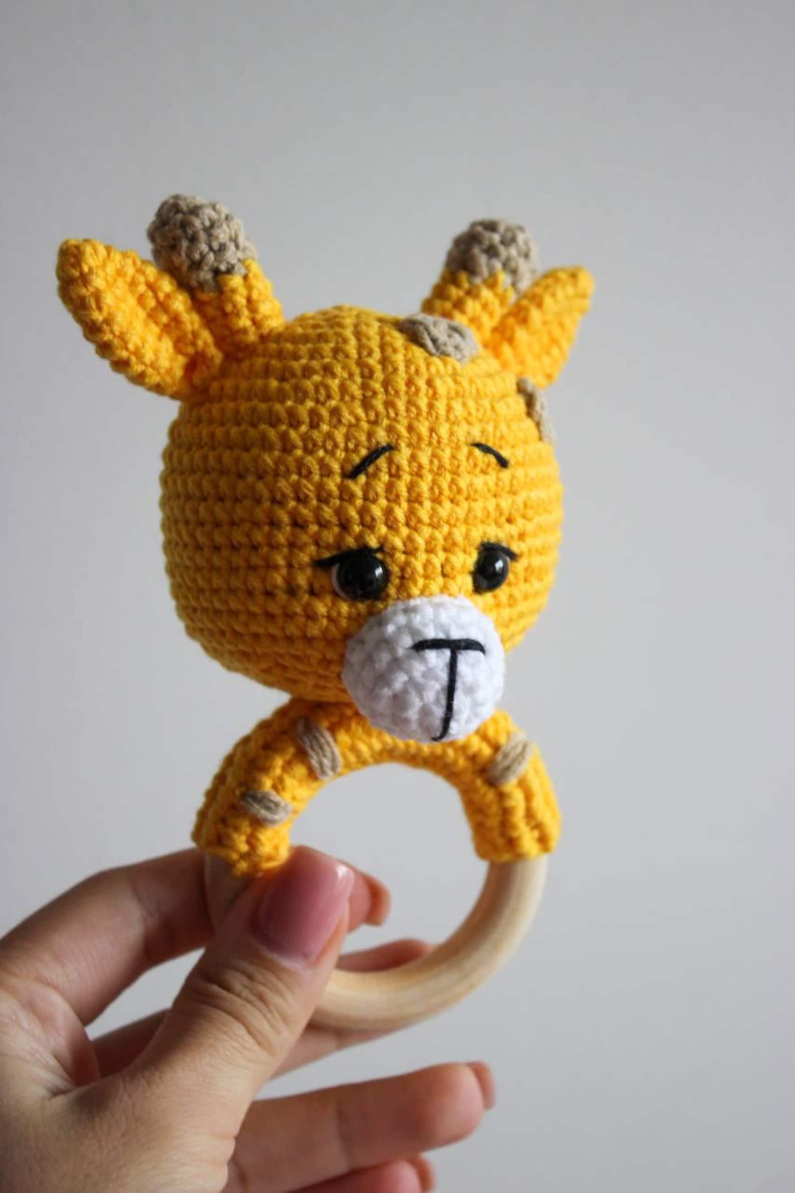 Giraffe Rattle Wooden Giraffe Baby Rattle, Amigurumi Giraffe, Knitted Giraffe Toy ...