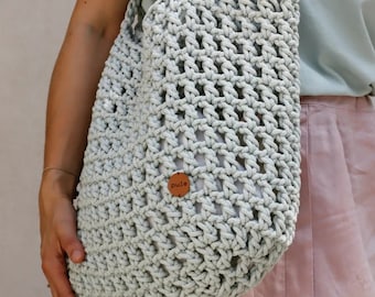 Oversize open weave bag for beach essentials, Designed for market trips and weekends away, Best gift for friends birthday.