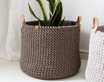 Natural Plant Pot Basket in Bohemian Style, Large Bin Organizer with Handles, Decorative Floor Box for Bathroom Storage, Cosy Home.