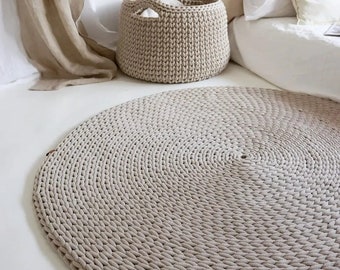 Chunky Handwoven Rug With a Modern Pattern, Fluffy Round Carpet for Bedroom or Living Room, Perfect for Scandinavian or Bohemian Home Style.