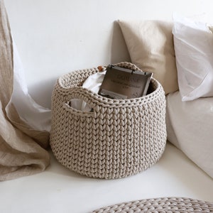 Großer Boho-Korb für Decken, Bodenaufbewahrung aus Seilgewebe, perfekt für Kissen und mehr, Wohnzimmer oder Schlafzimmer-Organizer. Beige