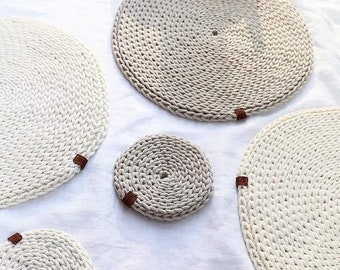 Set of 6 crocheted placemats, Natural table mats, For a gift,  Table decoration, Minimalist table decor, Available in many colors and sizes