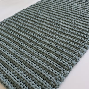 Chunky Knit Rug: Reversible Organic Cotton Woven Carpet