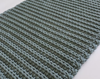 Chunky Rectangular Rug with Modern Design, Reversible Green Woven Carpet, Indoor & Outdoor Floor Decoration, Aesthetic Living Room Accent.