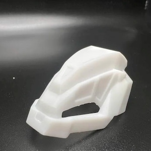 White Bionicle Mask Ultimate Dume Kraahkan (Mask of Shadows)