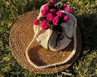 Bolso de rosas de crochet hecho a mano