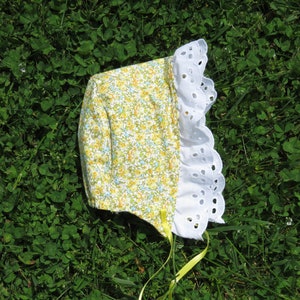 Yellow Floral Baby Bonnet - Cottage Core Baby Hat - Baby girl hat - yellow sunhat for baby - summer hat - Yellow floral bonnet - 3-9 months