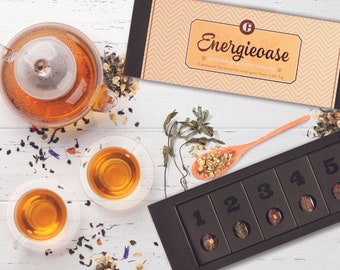 MEIN GENUSS Teeset Energieoase - Tee-Geschenkbox mit 5 unterschiedlichen Teesorten - Wellness Geschenk für Zuhause