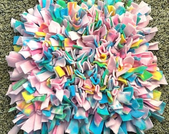 Ruffle snuffle mat for dogs
