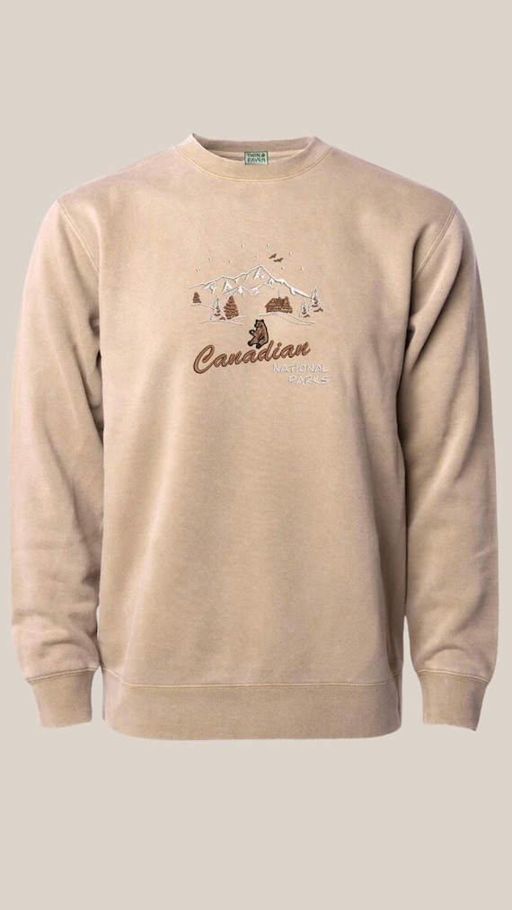 Canadian National Parks Winter Wonderland Sweatshirt Vintage
