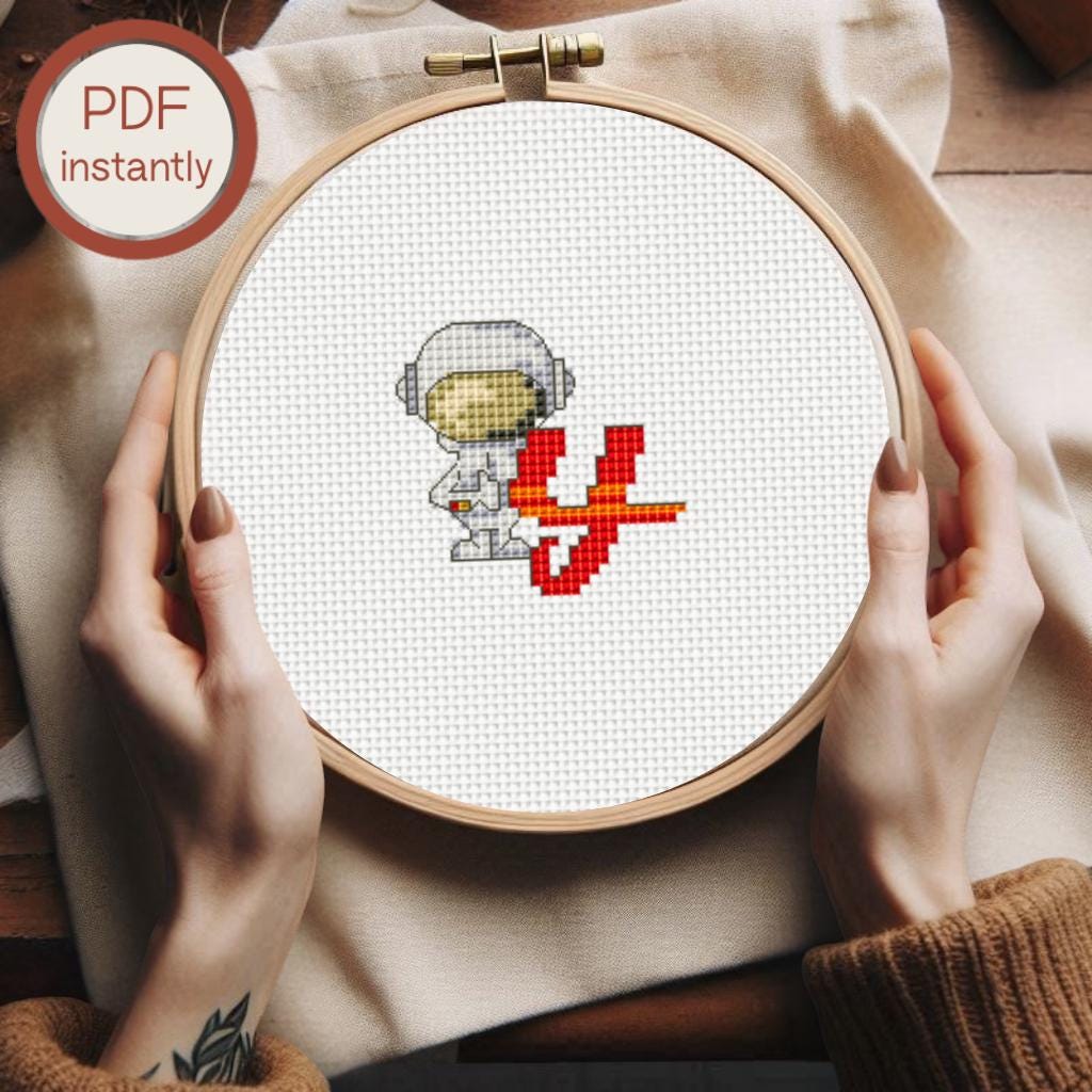 Y cross stitch Letter cross-stitch Space cross stitch Aliens cross stitch Monogram crossstitch Fancy elegant letter Y pattern pdf