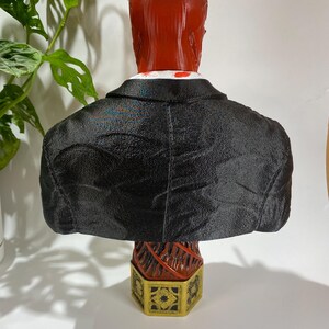 Busto horror di zio Frank - Scultura anatomica ispirata a Hellraiser - Statuina cenobita dipinta a mano - Decorazione gotica per la casa inquietante e regalo per ventagli immagine 9