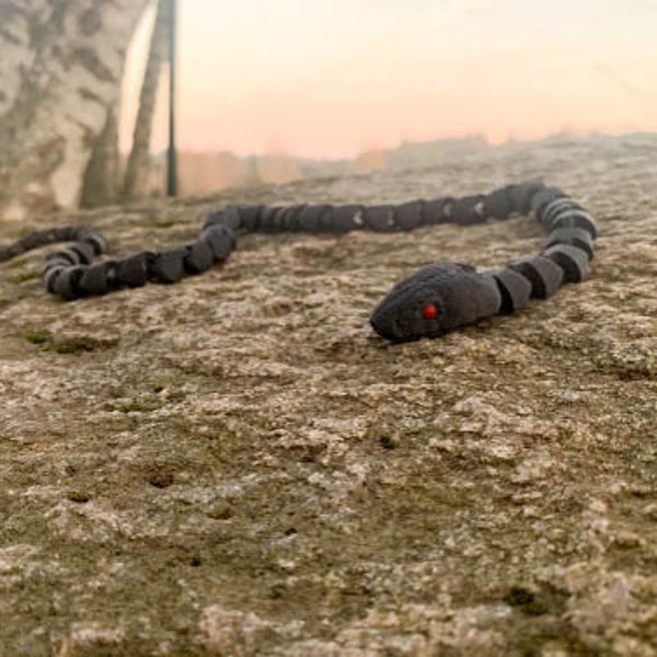3D-gedrucktes Schlangenspielzeug: Umweltfreundliches PLA – realistisch, sicher für Kinder, perfekt für Streiche
