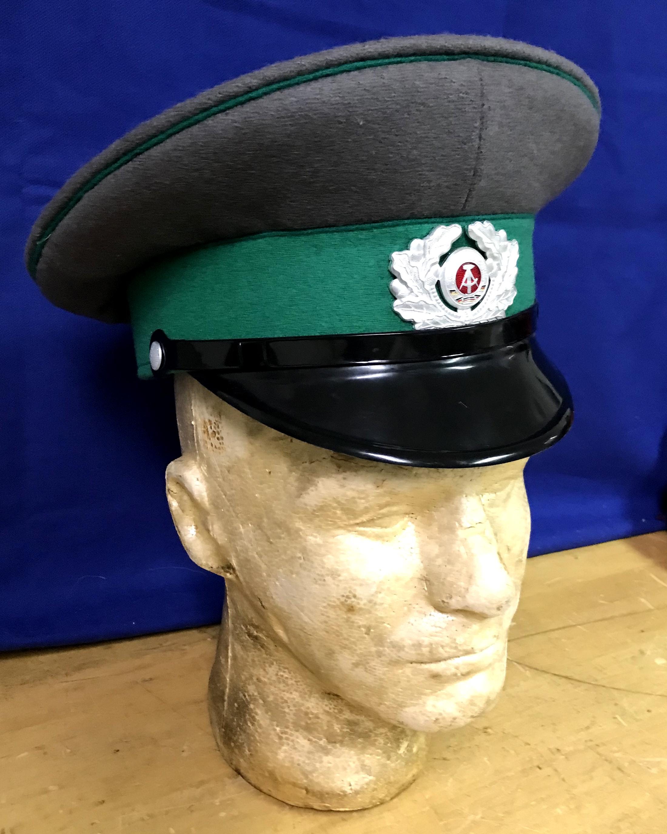 Yahoo!オークション 東ドイツ Pass- Polizei Volks 東ドイツ人民警察