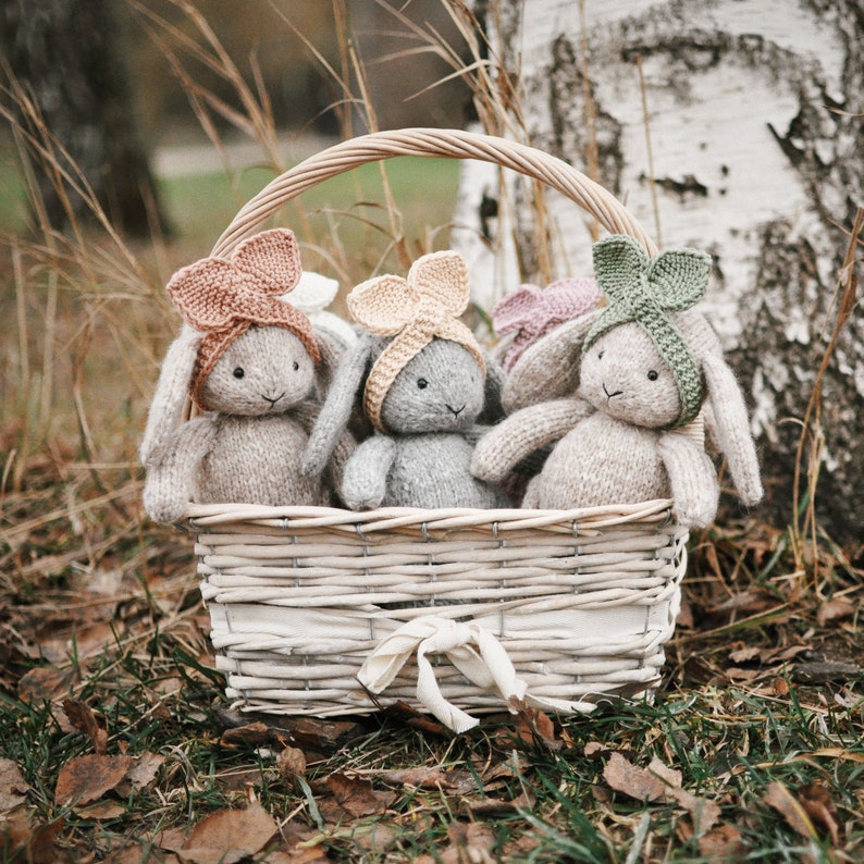 Bunny knitting patterns, knitted animal toy, amigurumi bunny image 2