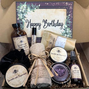 Mothers Day Gift Box, Lavender Birthday Gift, Spa Gift Set for Her, Relaxation Gift Box, Mother&#39;s Day Present, Mom Gift Basket