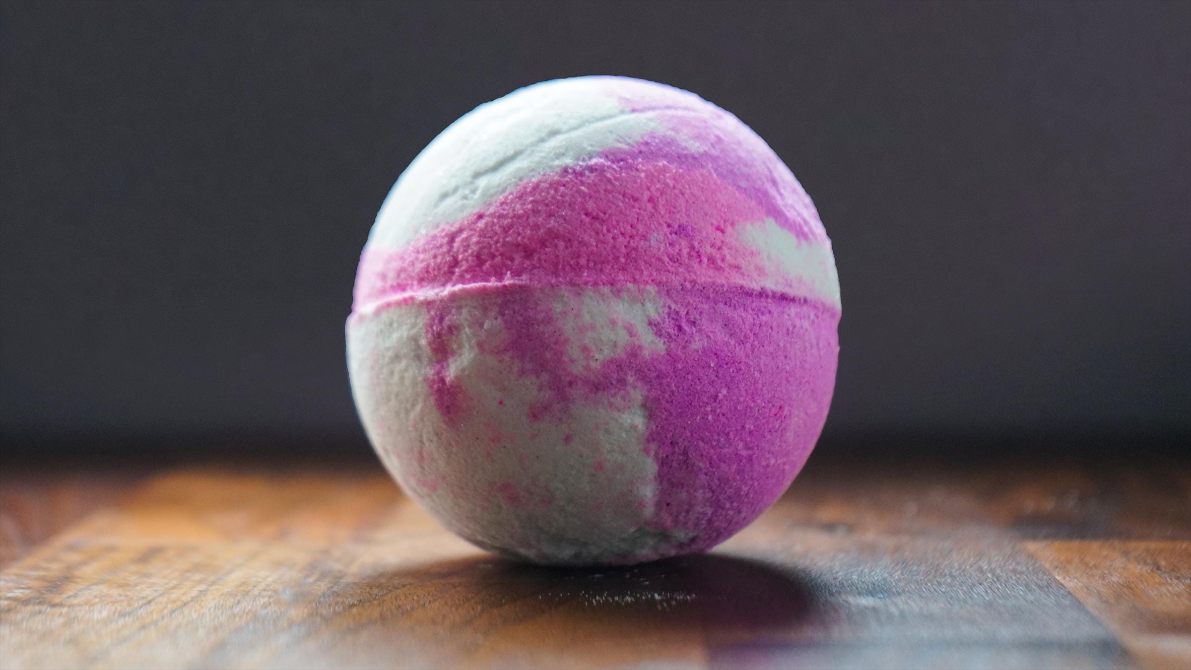 Luxury Bath Bombs - Fun Colours - Designer Fragrances - Handmade in the UK - 180g
