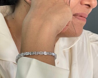 Emerald Cut Lab Grown Diamond Tennis Bracelet , 14K White Gold Custom Wedding Gift for Her | Anniversary Diamond Jewelry.
