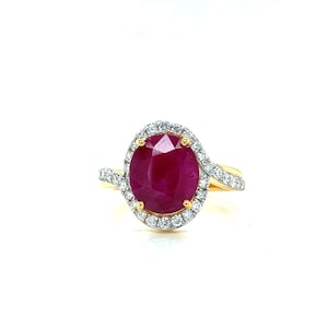 Anello con rubino ovale da 3 carati del Mozambico | Anello in oro giallo 14 carati con rubino e diamanti | Anello nuziale con rubino naturale e diamanti certificato IGL | Regalo di compleanno per lei