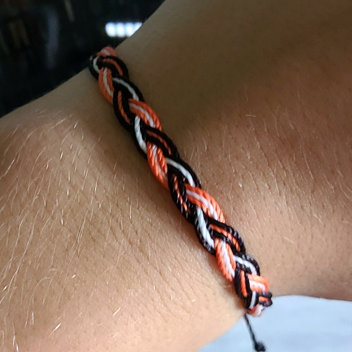 KAC Klagenfurt Armband - Verstellbares Fan-Armband Im Trikot-Look