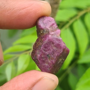 Red Ruby Rough Specimen: Healing Crystal, Passion & Vitality (23x18x10 MM)