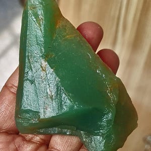 Natural Green Jade Uncut Raw, Gorgeous Rough Jade, Healing Crystal  Natural Green Jade Specimen Minerals Gemstone
