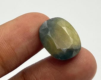 Fasettslipad blå safir ädelsten: Tvåfärgad slipning, 12,5 ct