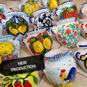 Jardinière murale en céramique peinte à la main de 22 cm x 20 cm : décoration de jardin colorée (22 x 20 cm)