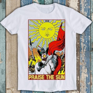Louvado seja o sol, graças a Deus, leitura de cartas de tarô, jogos online, Dark Souls Nerd, mais vendido, meme engraçado, melhor presente, camiseta T1111