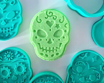 Mexican Skull Bath Bomb Molds // 6 pieces included // // Soap Mold // Craft Mold // Halloween
