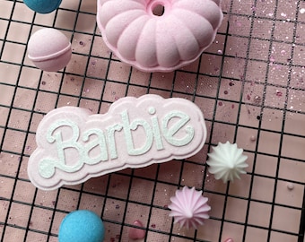 Mal Pink Doll Bath Bomb - DIY-mal