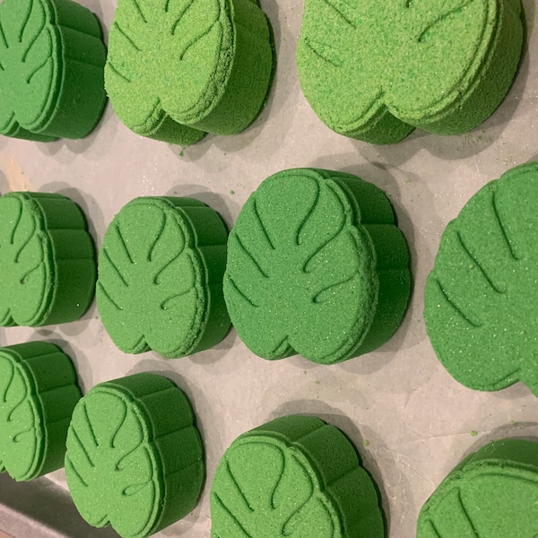 Monstera Leaf Bath Bomb Mold // Soap Mold  // Craft Mold // Elegant