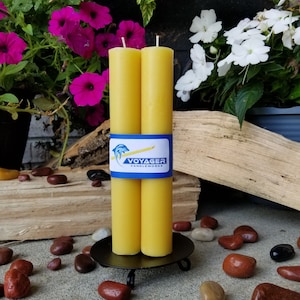 Velas pilares de cera de abeja / Cera de abeja 100 % pura / Totalmente natural / Combustión larga / Columnata / 8 pulgadas x 1.25 pulgadas / Paquete de 2 / Hipoalergénico