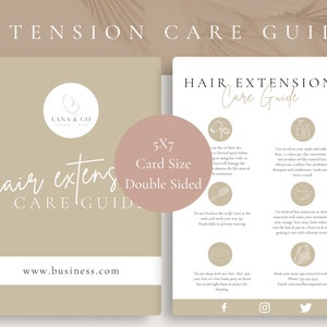 Puede incluir: Una tarjeta beige con el texto "EXTENSION CARE GUIDE" en blanco. La tarjeta est&aacute; dividida en dos secciones. El lado izquierdo presenta un logotipo con el texto "LANA & CO" en blanco y el texto "hair extensions CARE GUIDE" en blanco. El lado derecho presenta el texto "HAIR EXTENSIONS Care Guide" en blanco. La tarjeta tambi&eacute;n incluye iconos y texto sobre el cuidado de las extensiones de cabello.