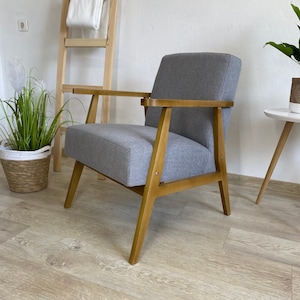 Niedriger Inari-Holzsessel, inspiriert von polnischen Stühlen der 1960-70er Jahre // Sessel// Poltrona // Fauteuil// Vintage// Skandinavisch