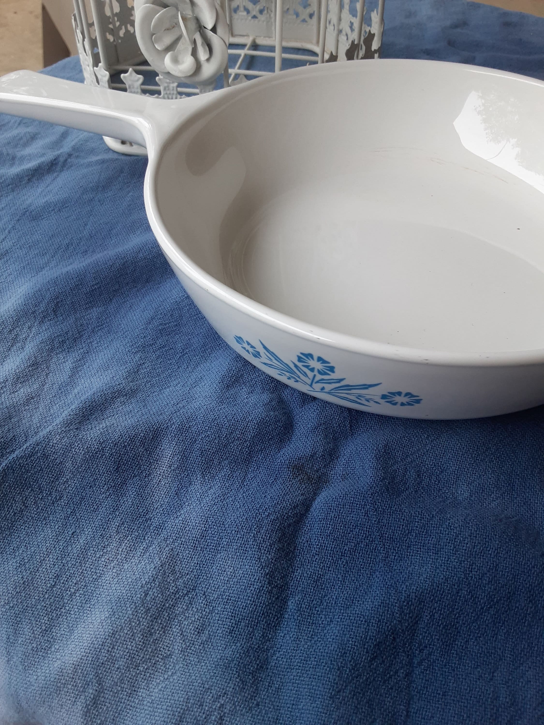 Blue cornflower P-83-B skillet with handle, vintage 6.5" corningware skillet/vintage corningware/blue cornflower/