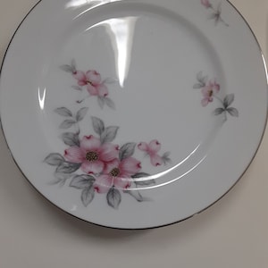 Harmony House Pink & White dogwood 7" china with silver rim set of 4 made in japan/table decor