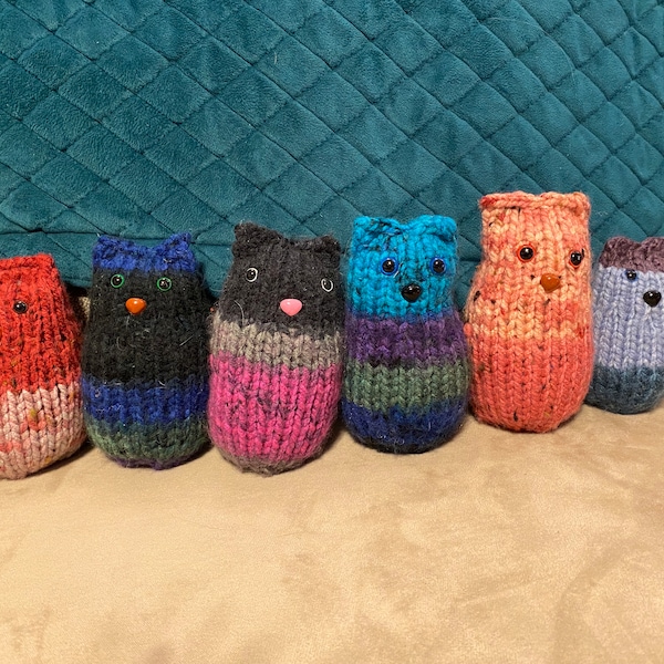 Knit Scrappy Cats, Knit Amigurumi, Cat Plush