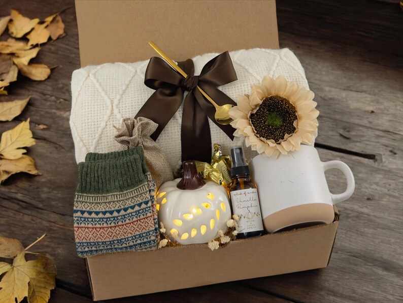 Birthday Gift Box for Women: Gift Box for Her, Cute Birthday Gift Ideas Vanilla Pumpkin