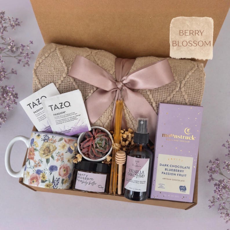 Pamper Care Package, Gifts for Mom, Best Mom Ever Gifts, Mother’s Day Gifts Berry Blossom