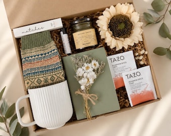 Cozy Autumn Gift Box, Blanket & Personalized Card, Fall Care Package