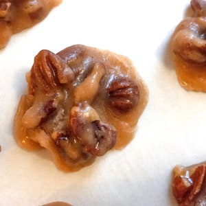 Grandma Dean&#39;s Pecan Pralines