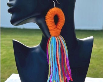TASSEL EARRINGS 2 COLOR - Yarn Earrings