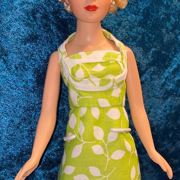 Tiny Kitty Collier Green & White Leaf Print Rock-a-Billy Dress with Sandals