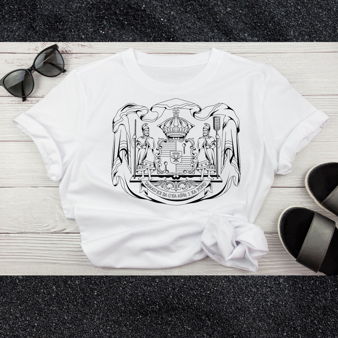 Sovereign Coat of Arms of Iran (Order of Pahlavi), 1932-1979 T-Shirt