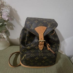 Mochila Louis Vuitton Montsouris MM autêntica
